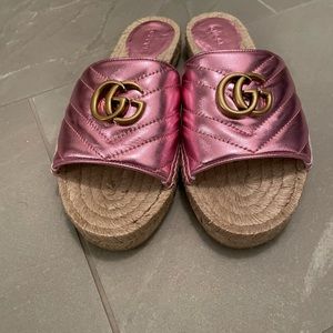 NEW Gucci Pilar Matelassé Metallic Espadrille Slide Sandal Pink Size 39 NIB